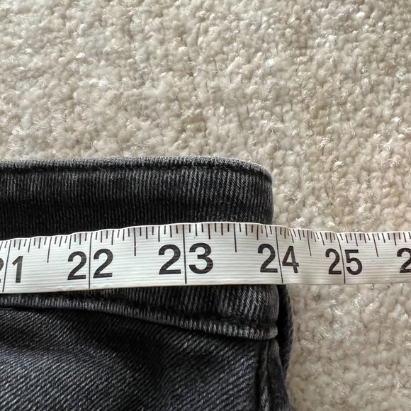 Madewell Plus Size Charcoal Ankle Jeans - Picture 6 of 7